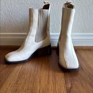 Sam Edelman Elegant Cream Ankle Boots